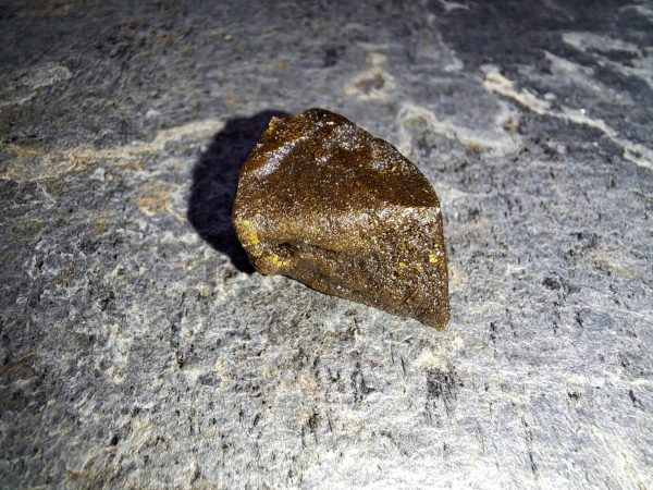 résine CBD Black Butter 70% texture grasse – arômes boisés et épicés – produit légal France