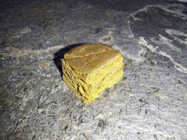 résine CBD Suprême 50% moelleuse poudreuse – hash légal CBD France