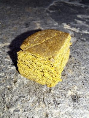 résine CBD Suprême 50% moelleuse poudreuse – hash légal CBD France